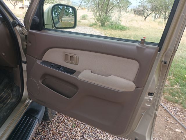2001 4RUNNER (7).jpg